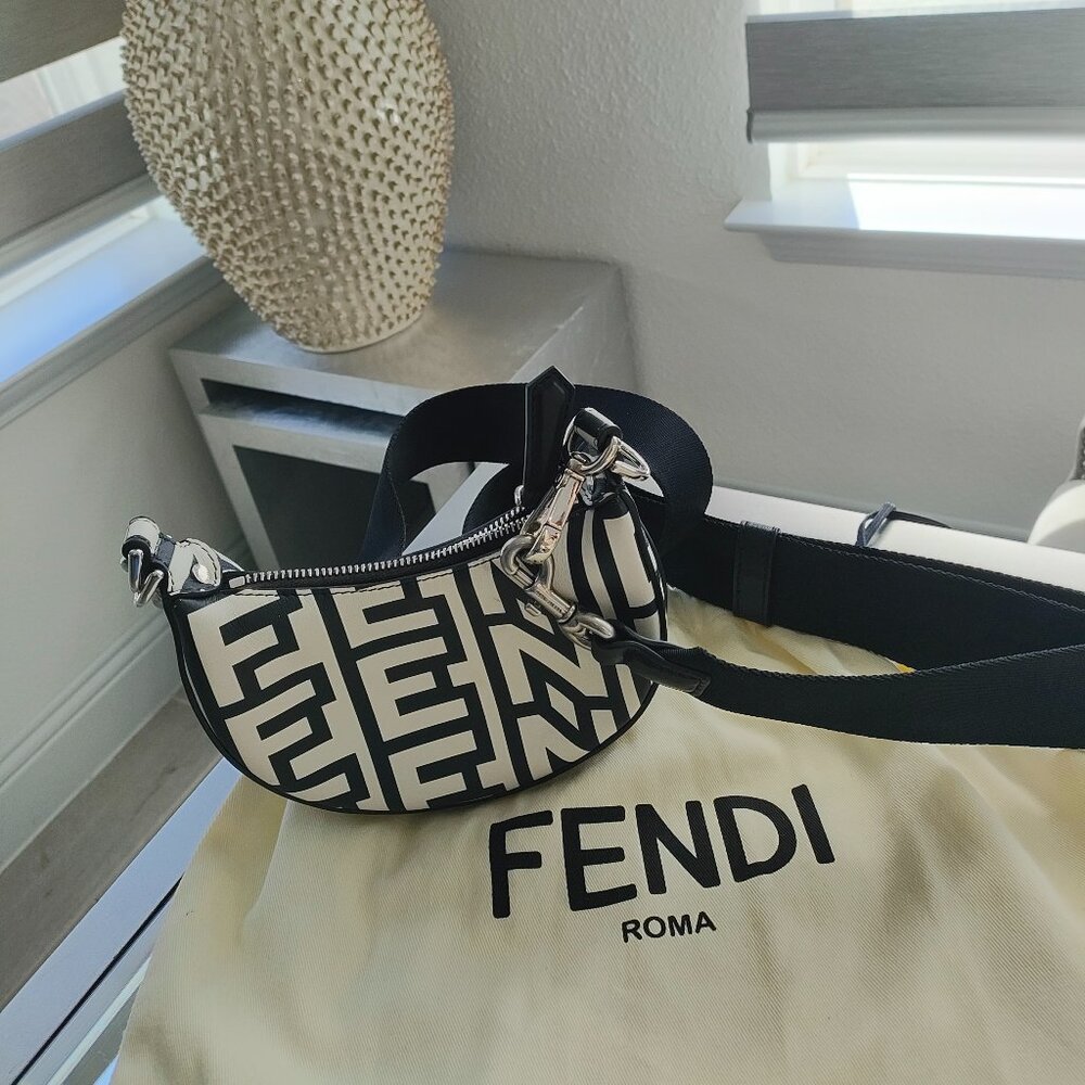 Nano Fendigraphy Black and White